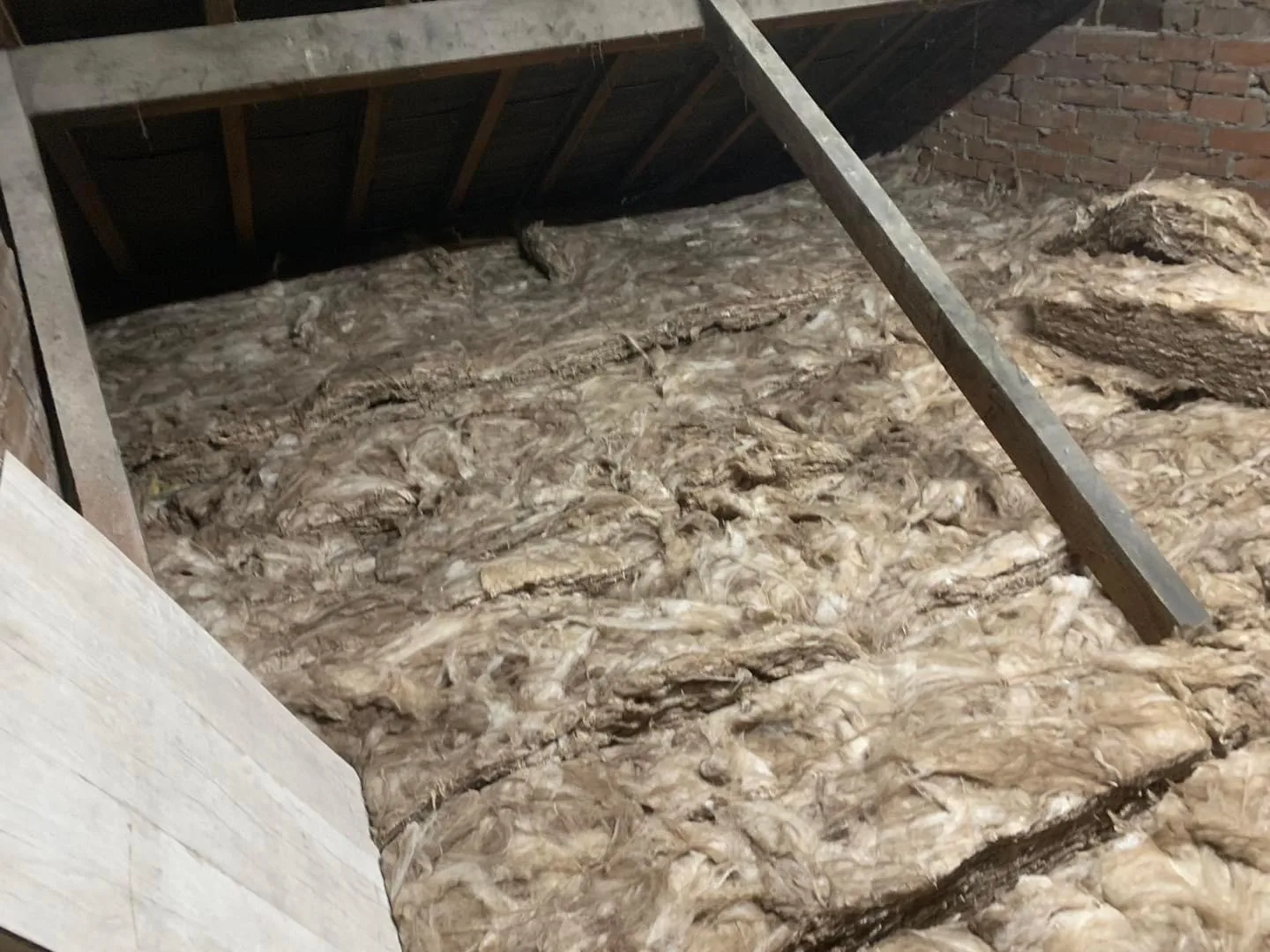 fully insulated loft 300mm deep